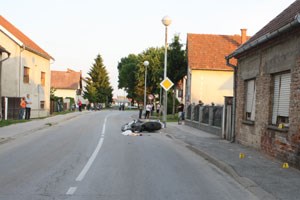 Slika Fotografije/Opcenite fotografije/Prometne nesrece/motocikl_prelog_27052012.jpg